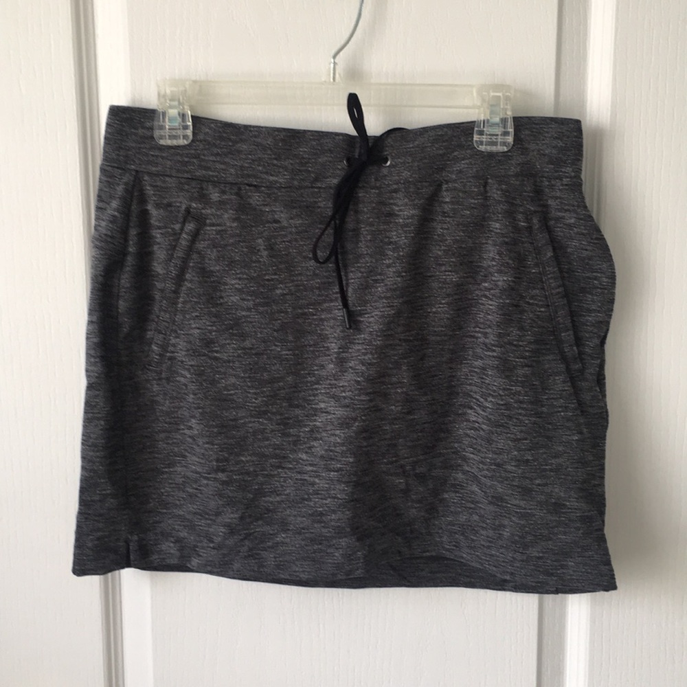 Athleta skort, medium